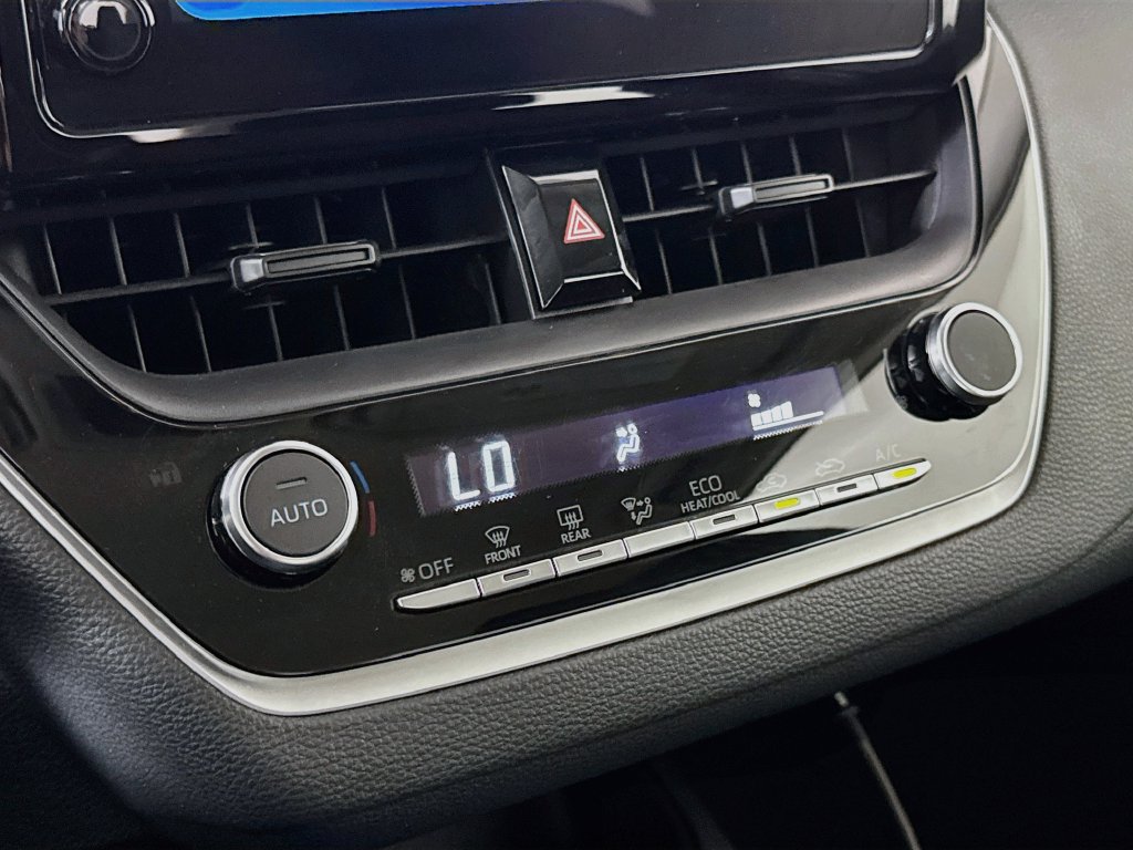 Used 2025 Toyota Corolla LE FWD image 16