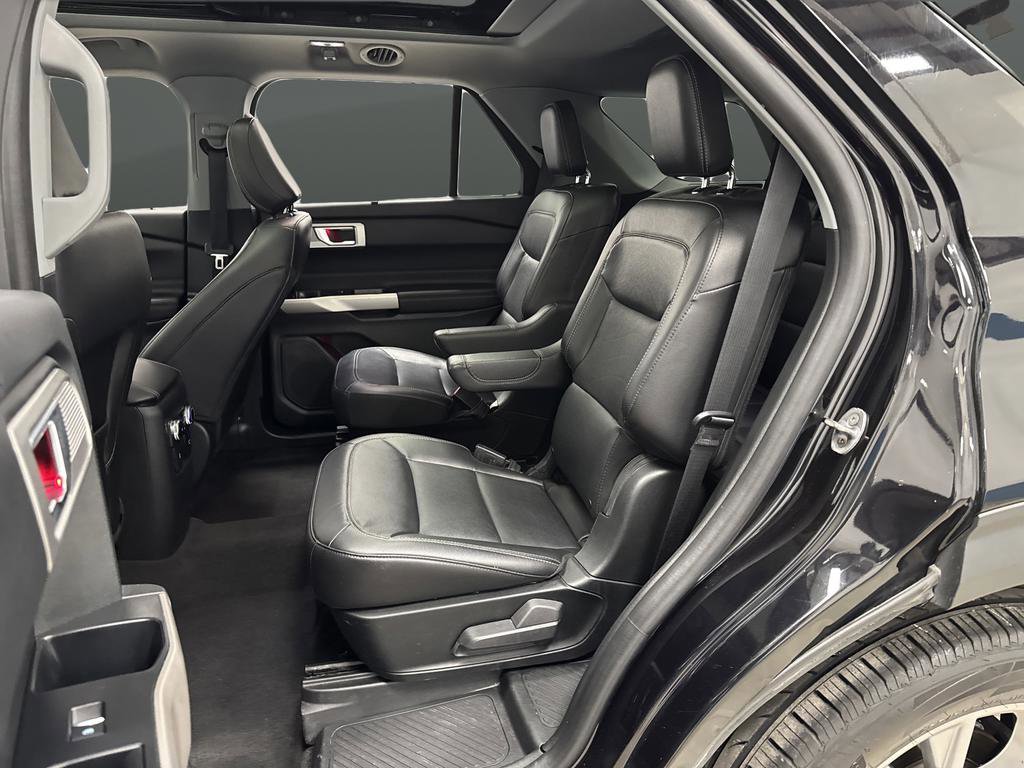 Used 2023 Ford Explorer Limited image 30