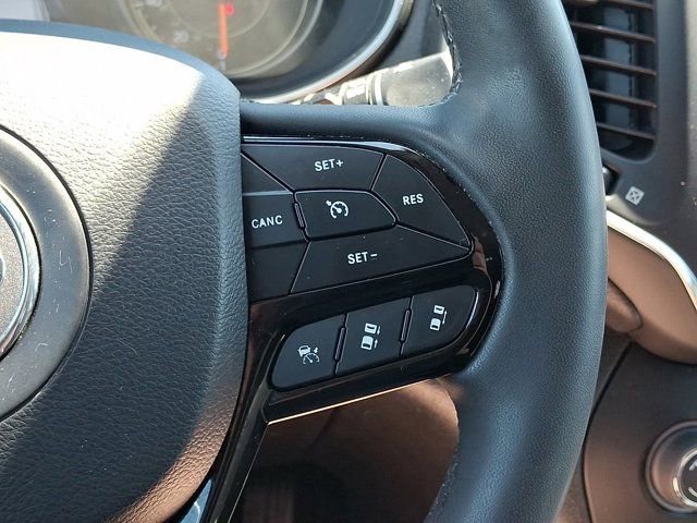 Certified 2023 Jeep Cherokee Altitude Lux AWD/4WD image 27