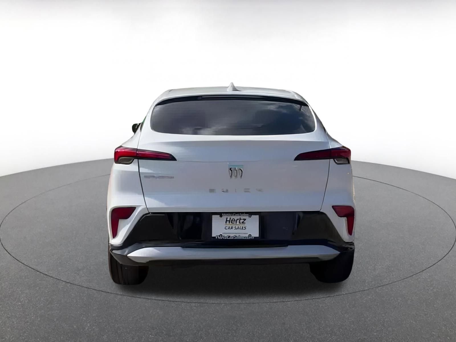 Used 2025 Buick Envista Sport Touring image 12