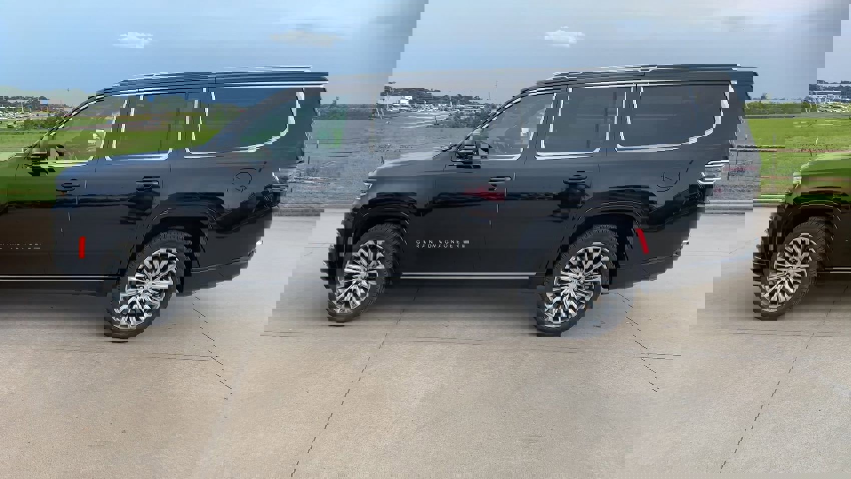 New 2024 Jeep Grand Wagoneer L w/ Rear Seat Video Group 1 image 6