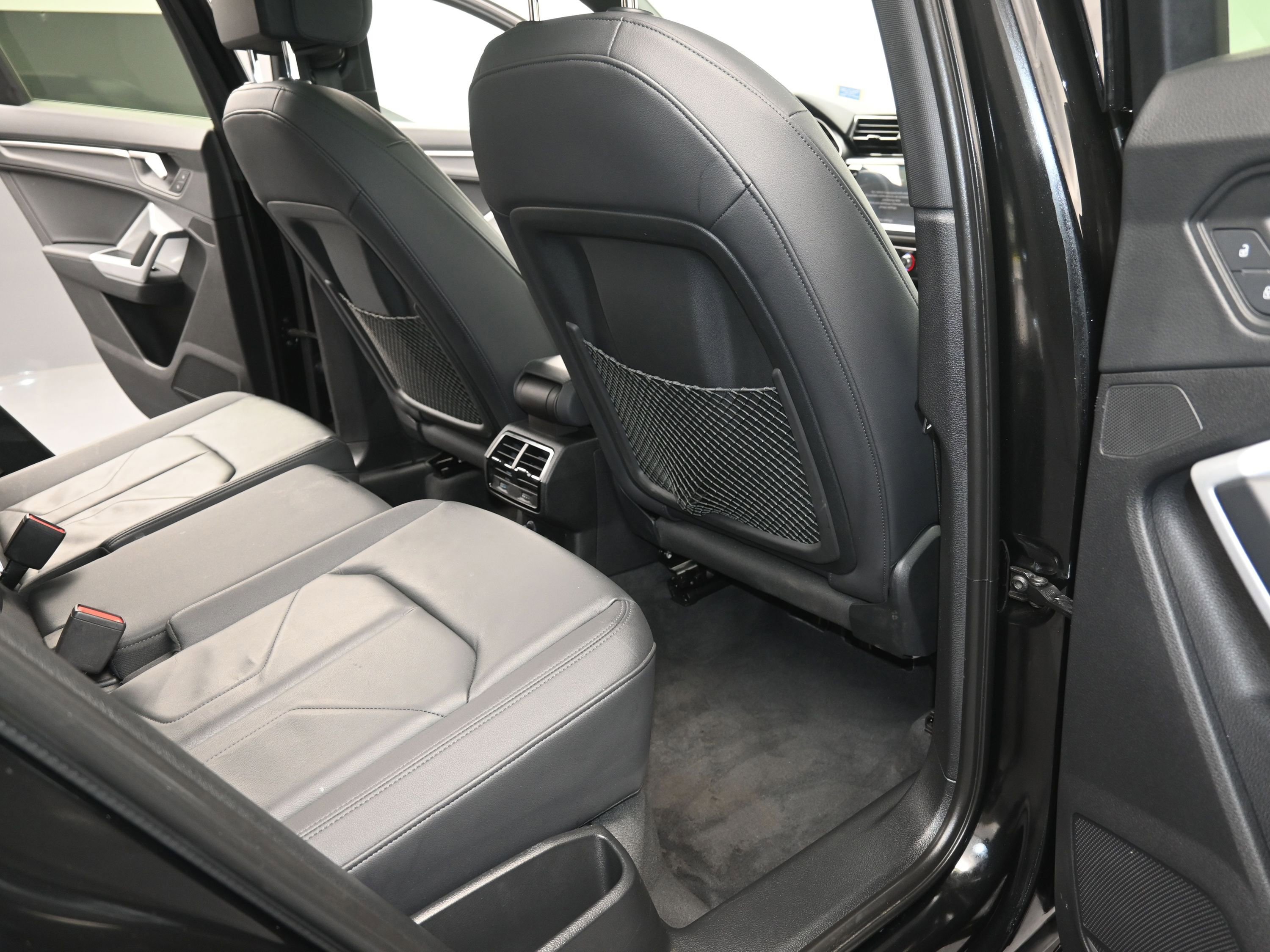 Used 2024 Audi Q3 2.0T Premium image 26