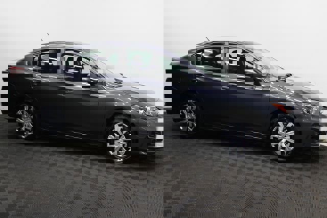 Used 2019 Subaru Impreza 2.0i image 3