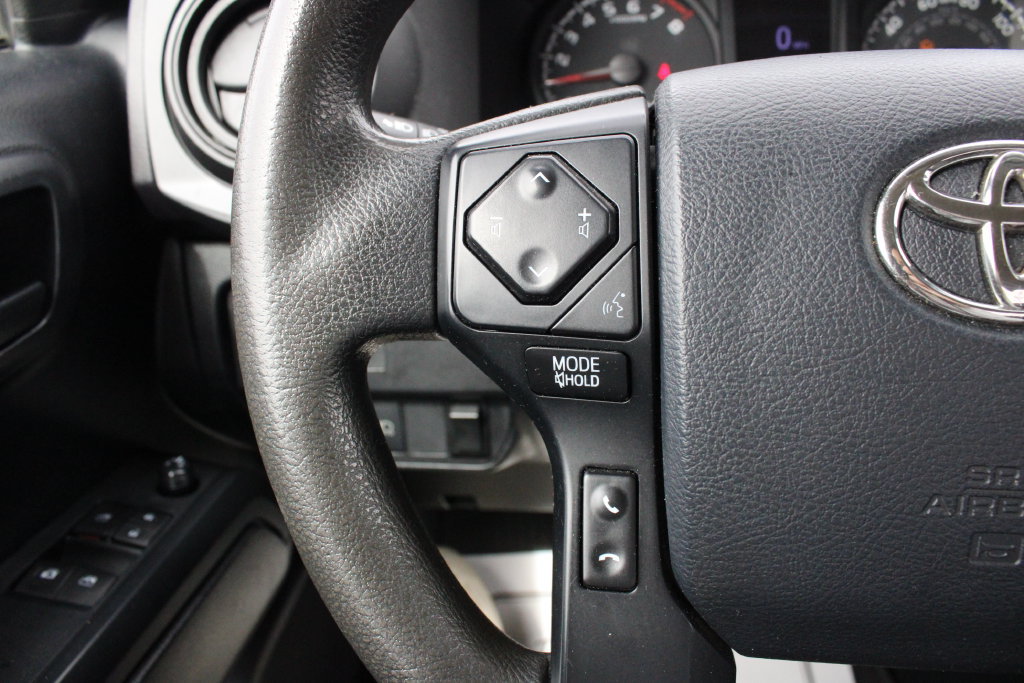 Used 2020 Toyota Tacoma SR AWD/4WD image 12