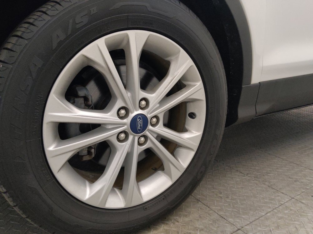 Used 2019 Ford Escape SE FWD image 31