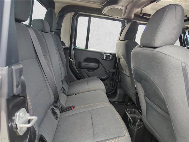 Used 2024 Jeep Gladiator Sport image 22