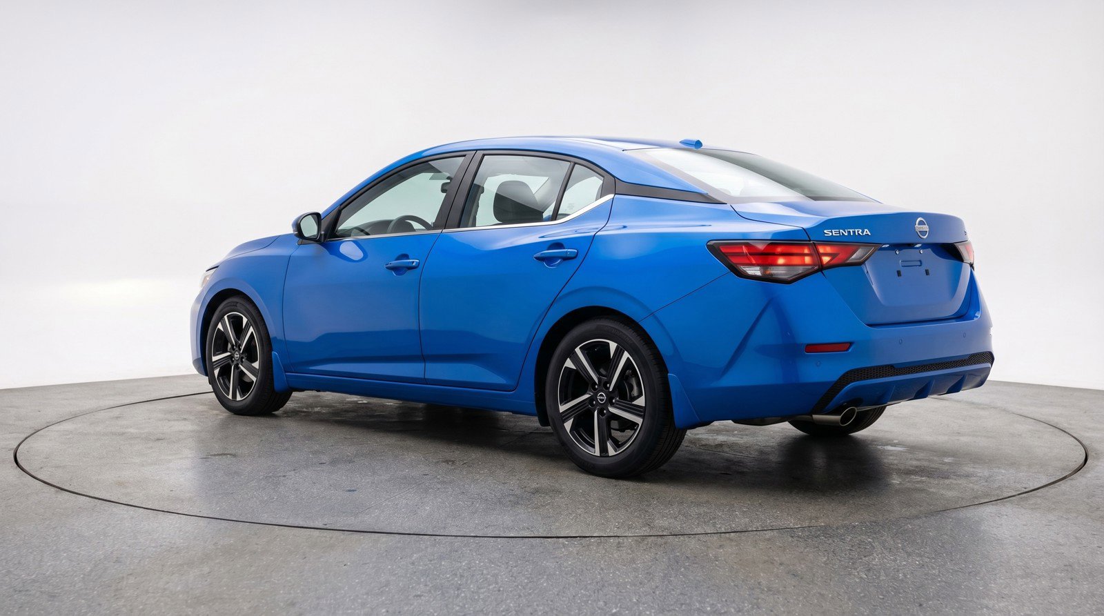 Used 2025 Nissan Sentra SV image 6