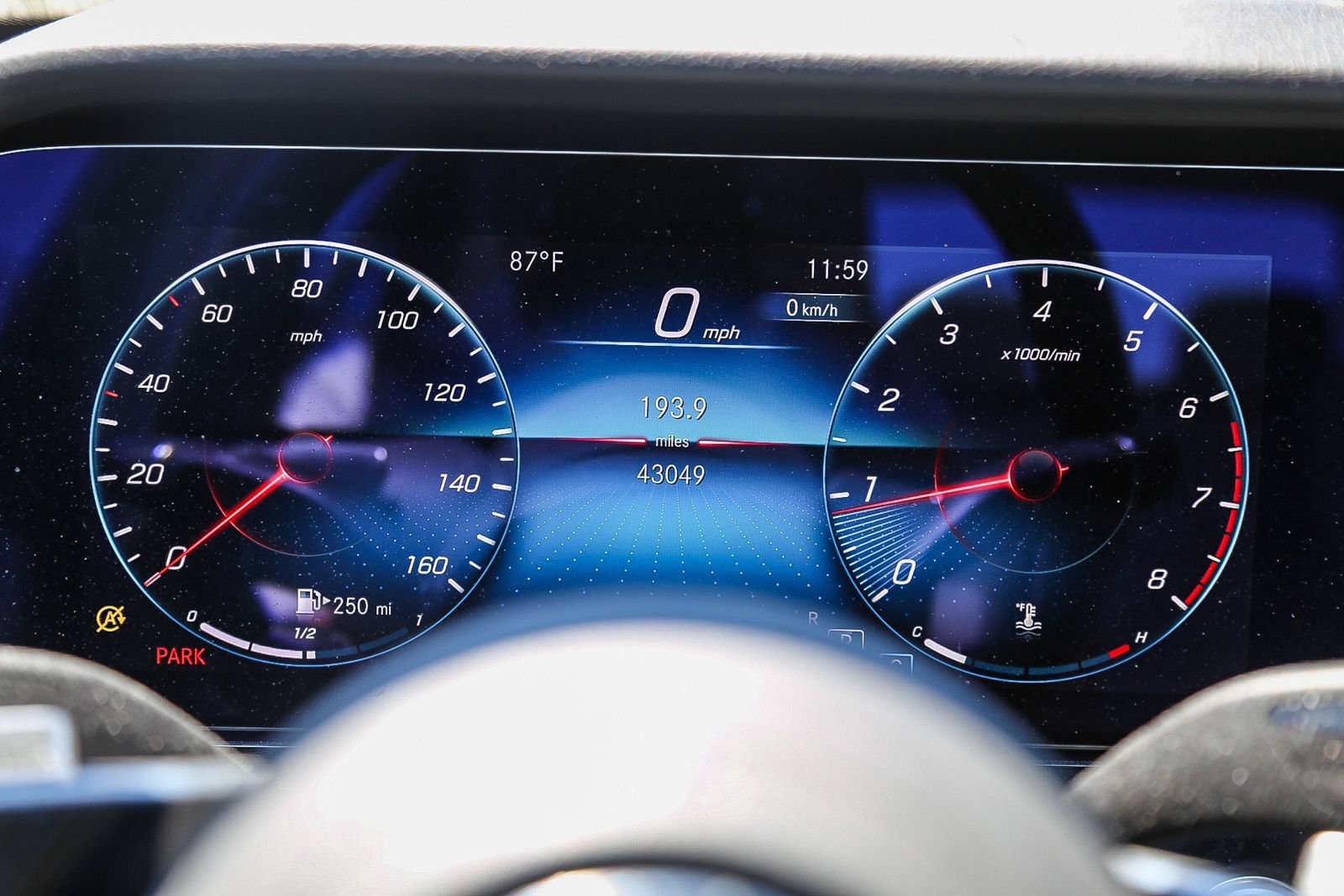 Used 2023 Mercedes-Benz E 350 4MATIC Sedan image 6