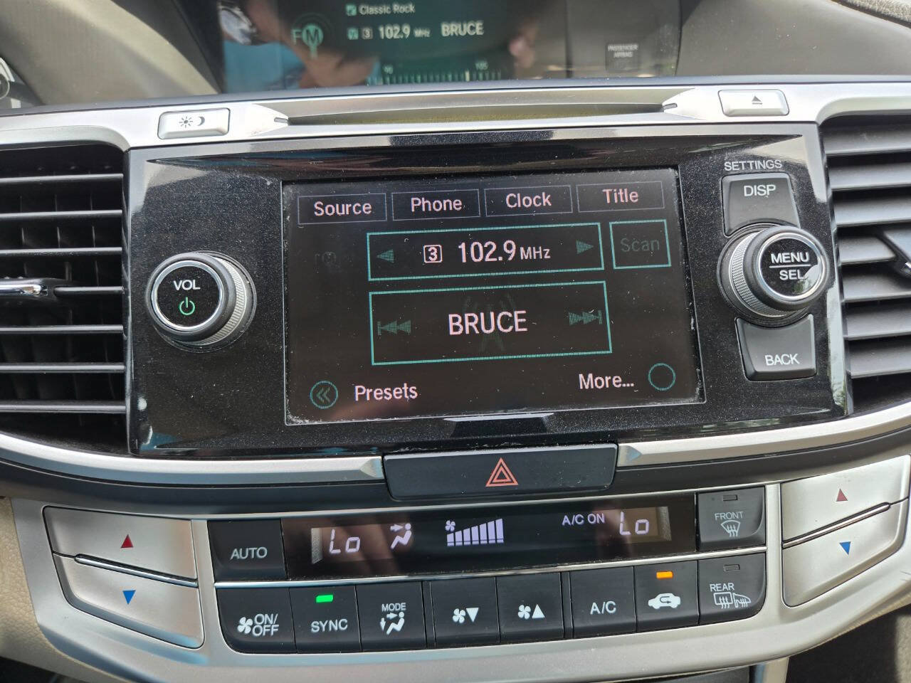 Used 2015 Honda Accord EX-L image 18