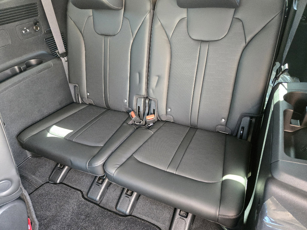 New 2026 Kia Sorento SX image 21