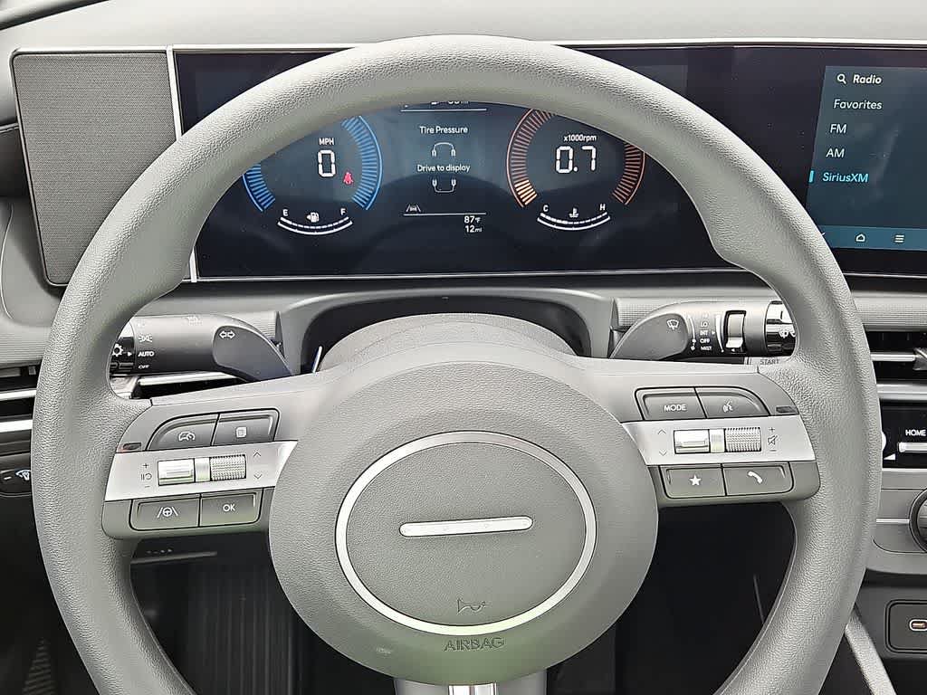 New 2026 Hyundai Santa Cruz SE FWD image 16