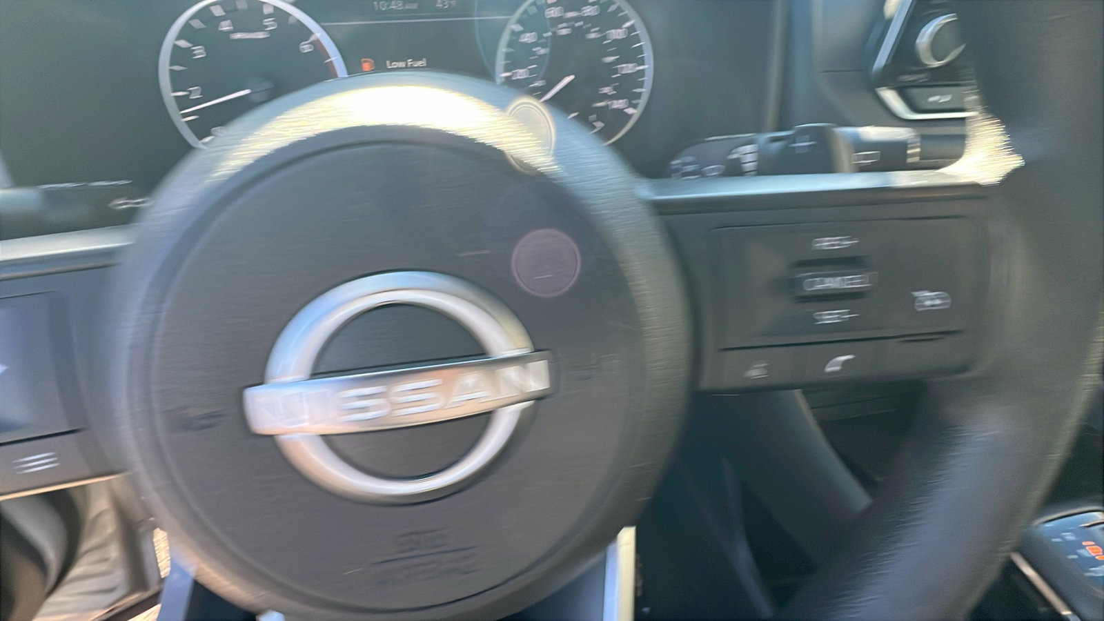 Used 2024 Nissan Rogue S image 27