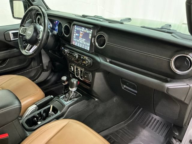 Used 2022 Jeep Wrangler Unlimited Sahara w/ Cold Weather Group AWD/4WD image 20