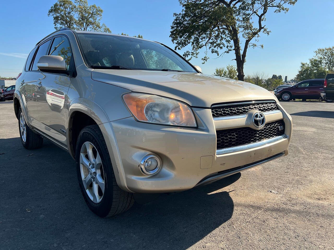 Used 2012 Toyota RAV4 Limited image 4