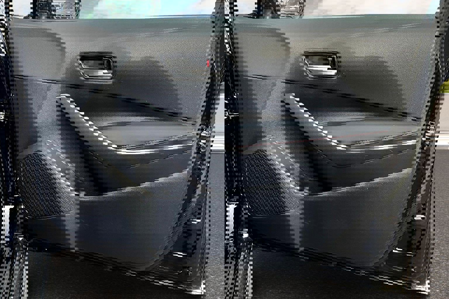 Used 2025 Toyota Corolla SE image 19