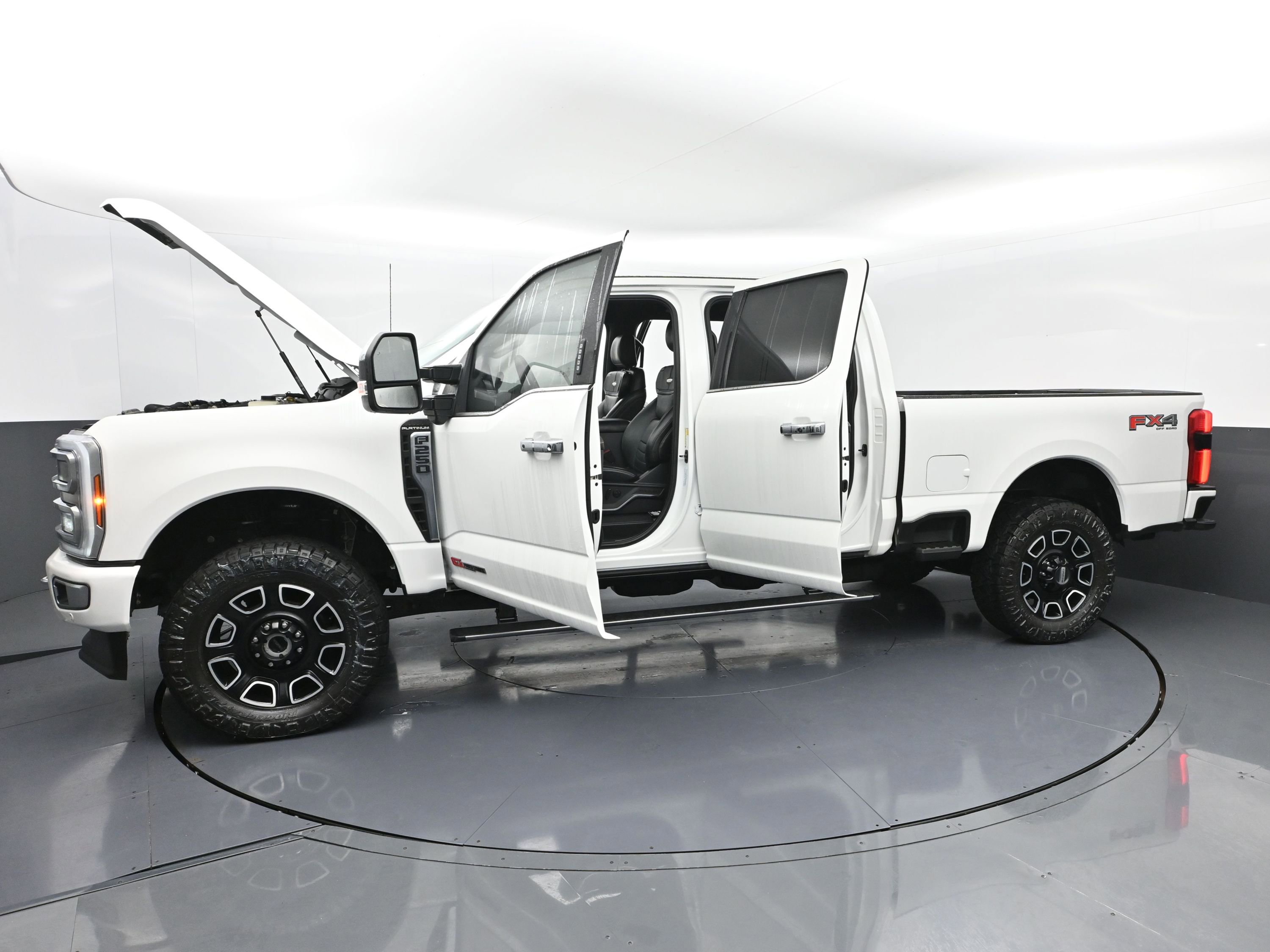 Used 2024 Ford F250 Platinum image 49