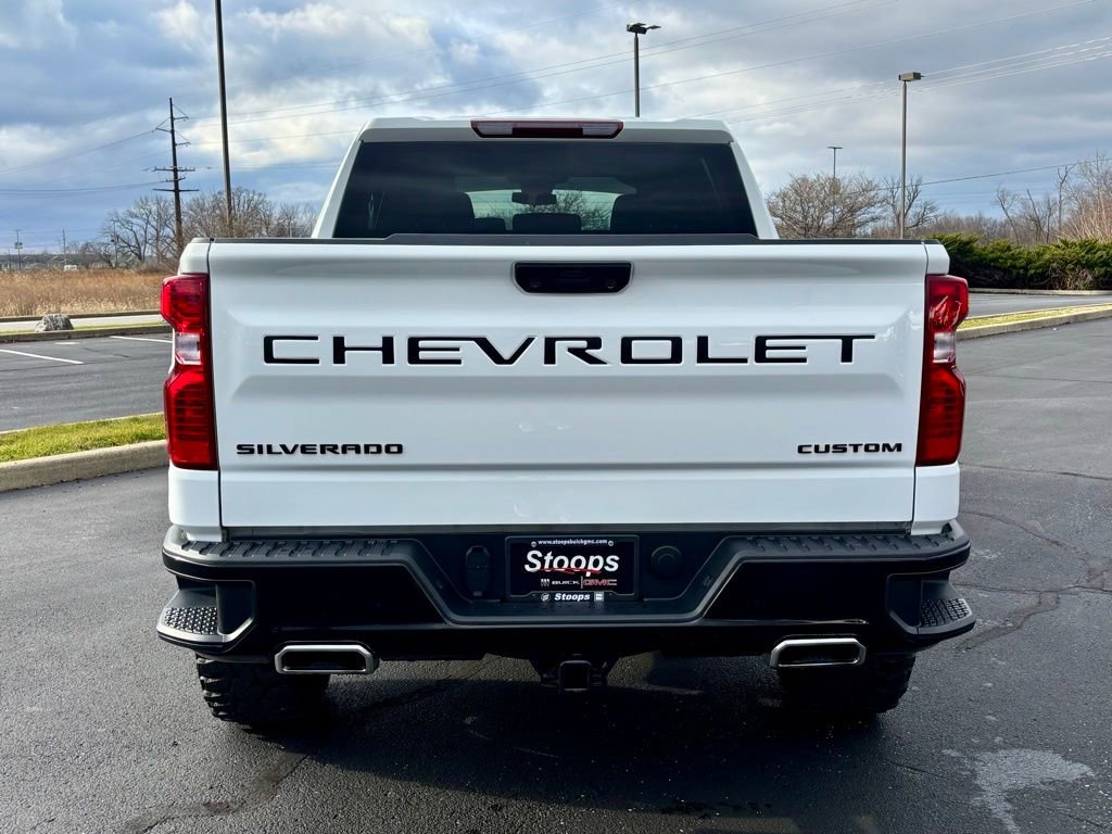 Used 2023 Chevrolet Silverado 1500 Custom Trail Boss w/ LPO, Dark Essentials Package image 6