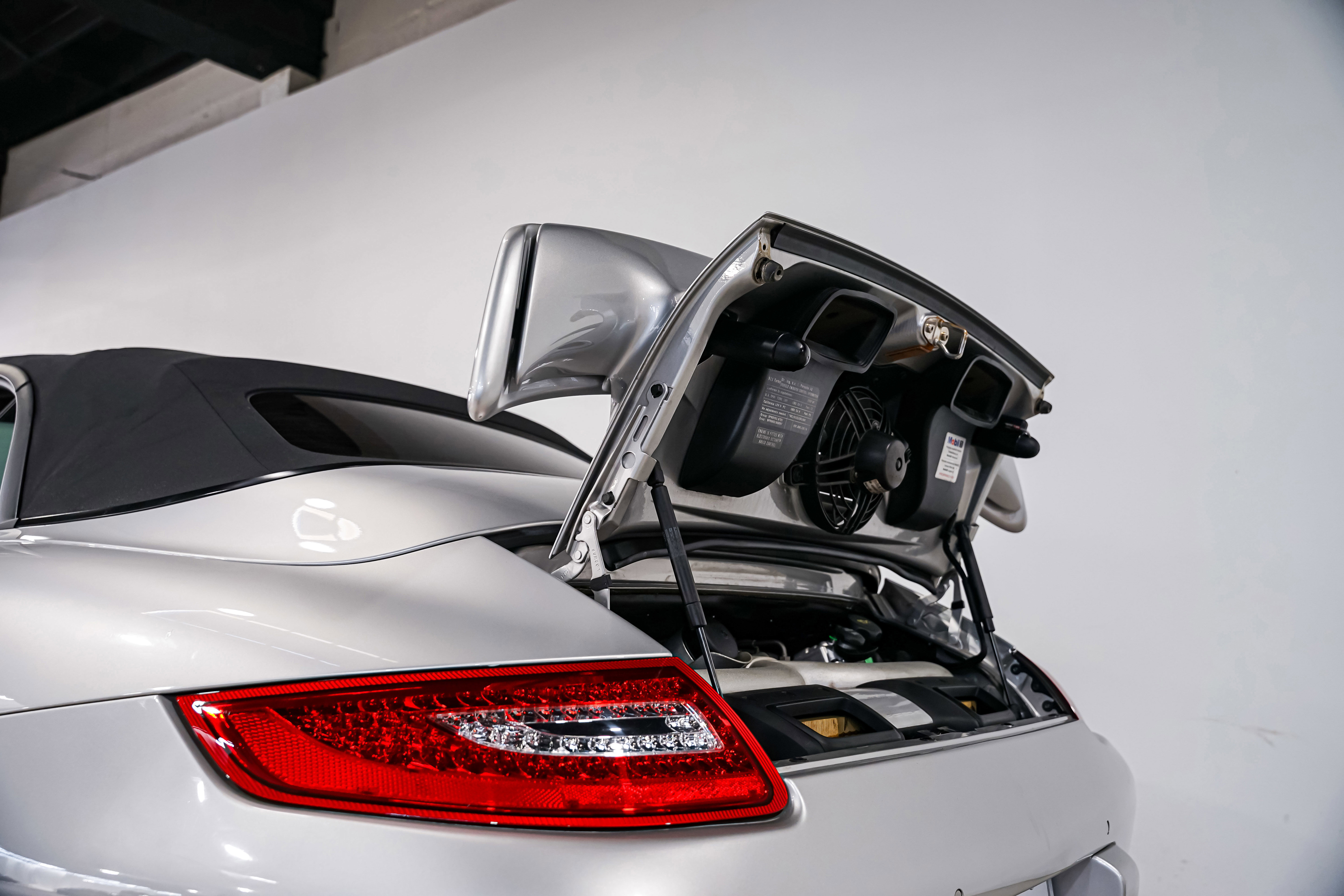 Used 2009 Porsche 911 Turbo image 48