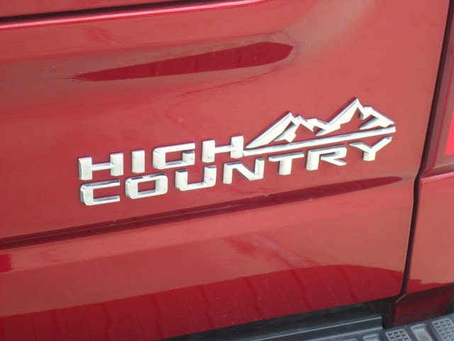 Certified 2026 Chevrolet Silverado 1500 High Country w/ Technology Package AWD/4WD image 12