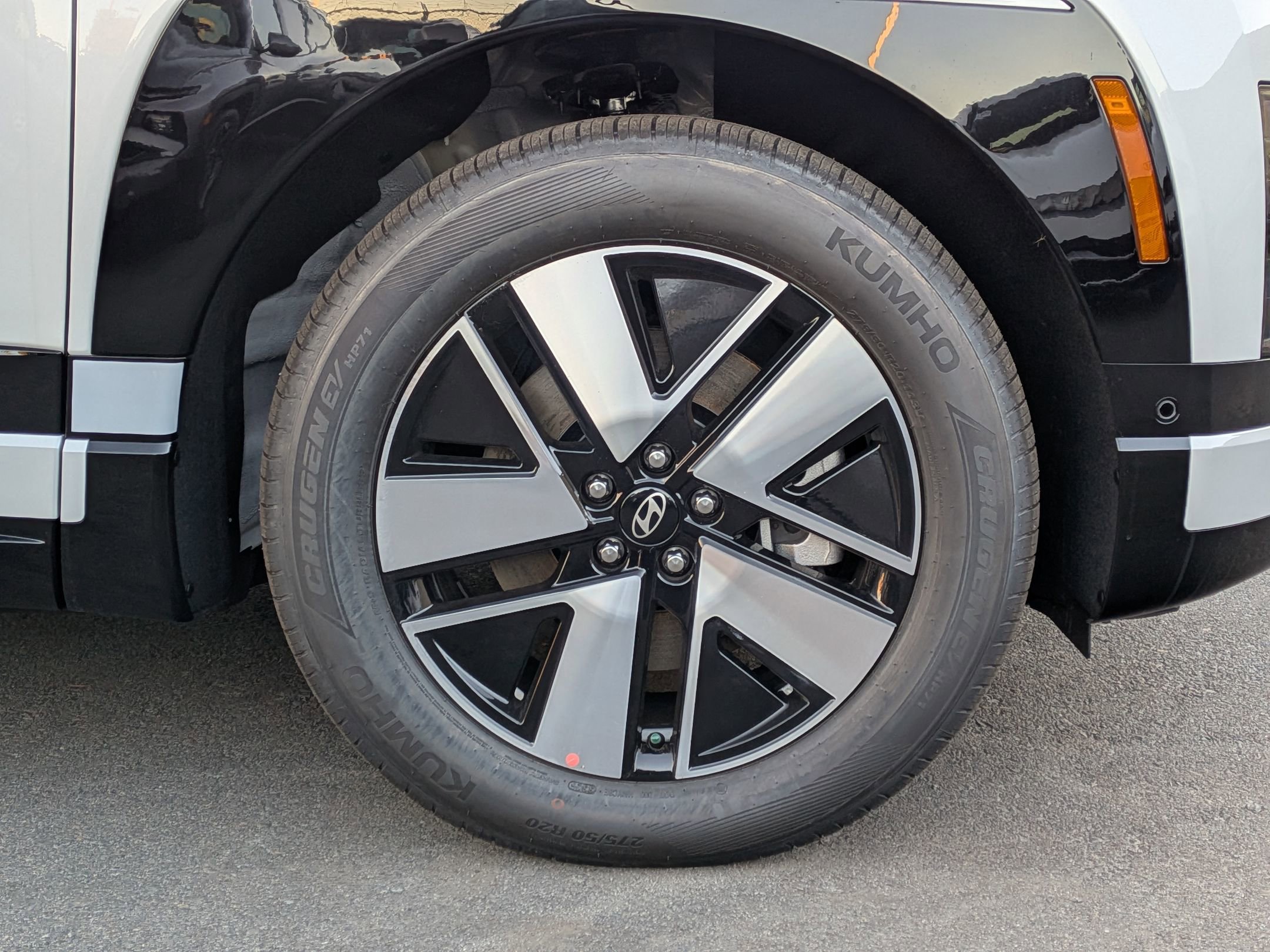 New 2026 Hyundai Ioniq 9 SEL image 7