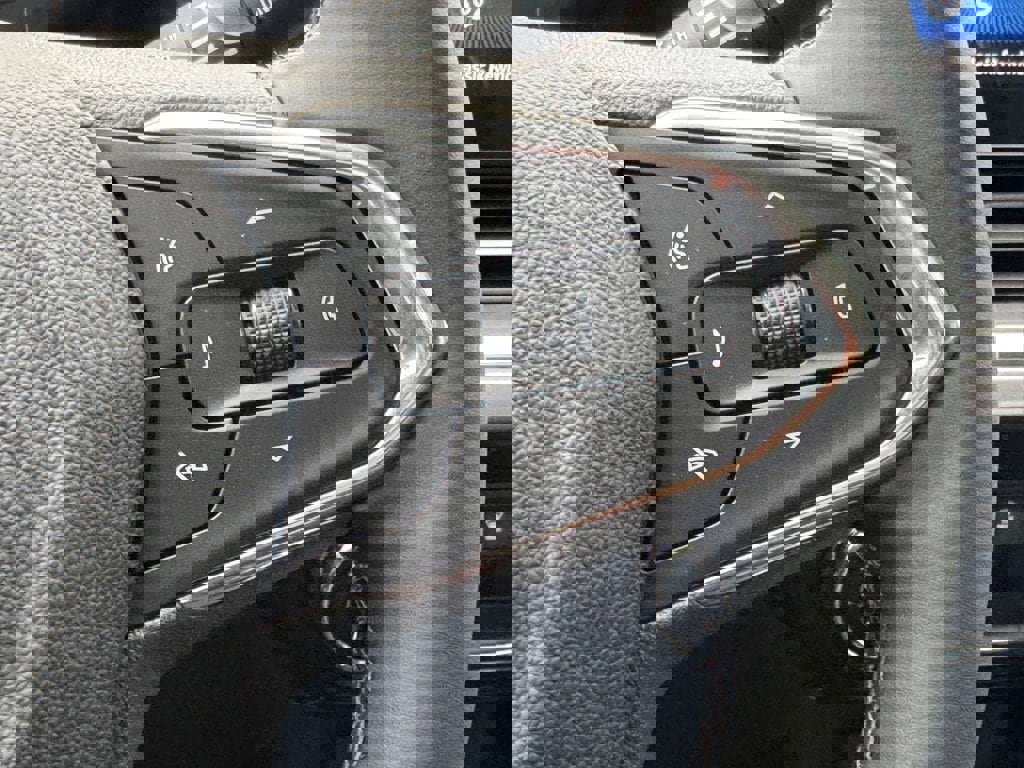 New 2026 Chevrolet Trax ACTIV w/ Sunroof Package image 15