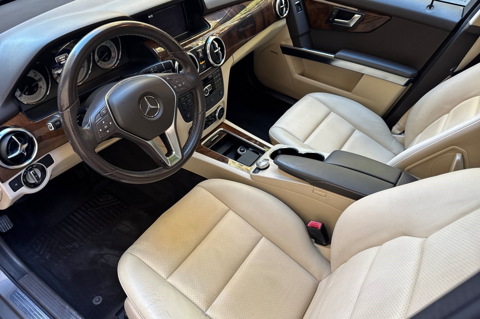 Used 2013 Mercedes-Benz GLK 350 4MATIC image 4