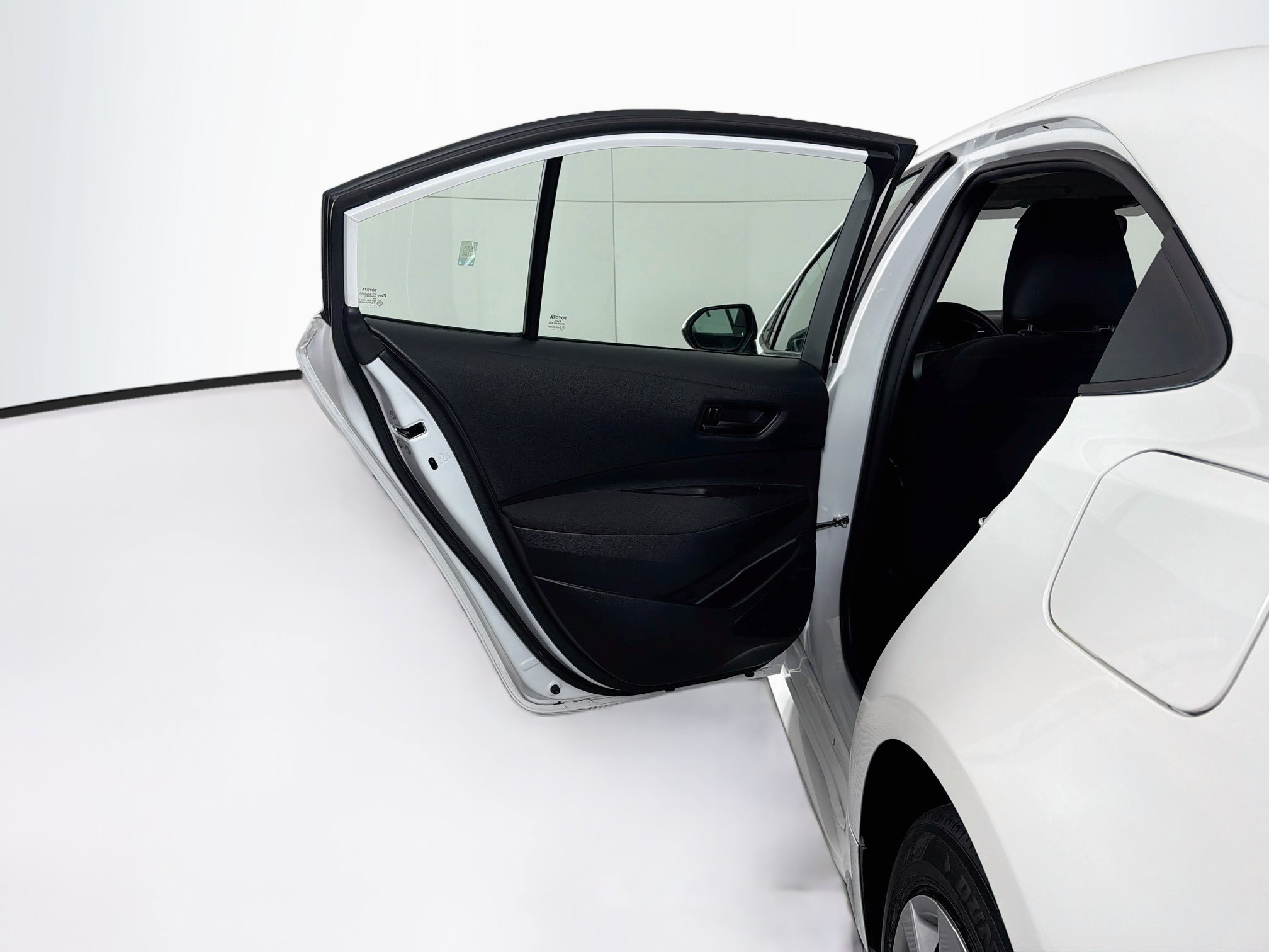 Used 2025 Toyota Corolla LE FWD image 26