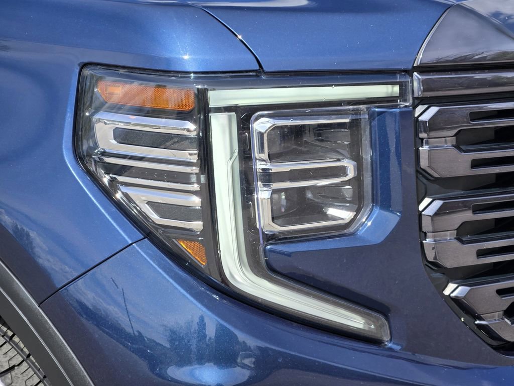 Used 2023 GMC Sierra 1500 Denali Ultimate image 8