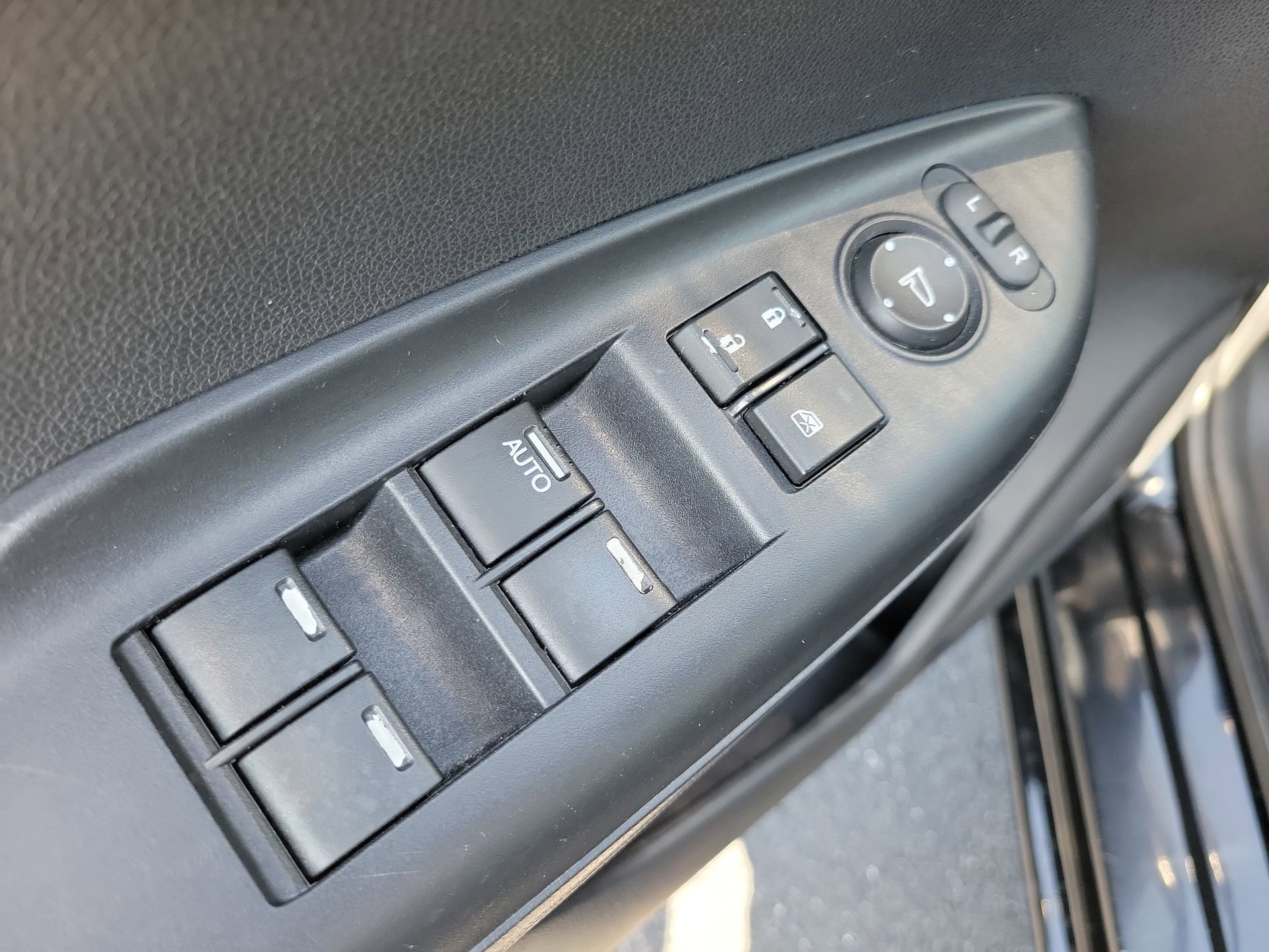 Used 2019 Honda Fit LX image 18