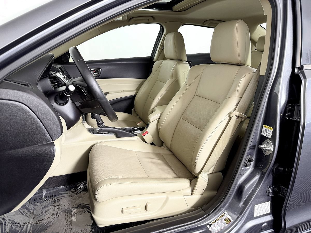 Used 2014 Acura ILX w/ Technology Package FWD image 30