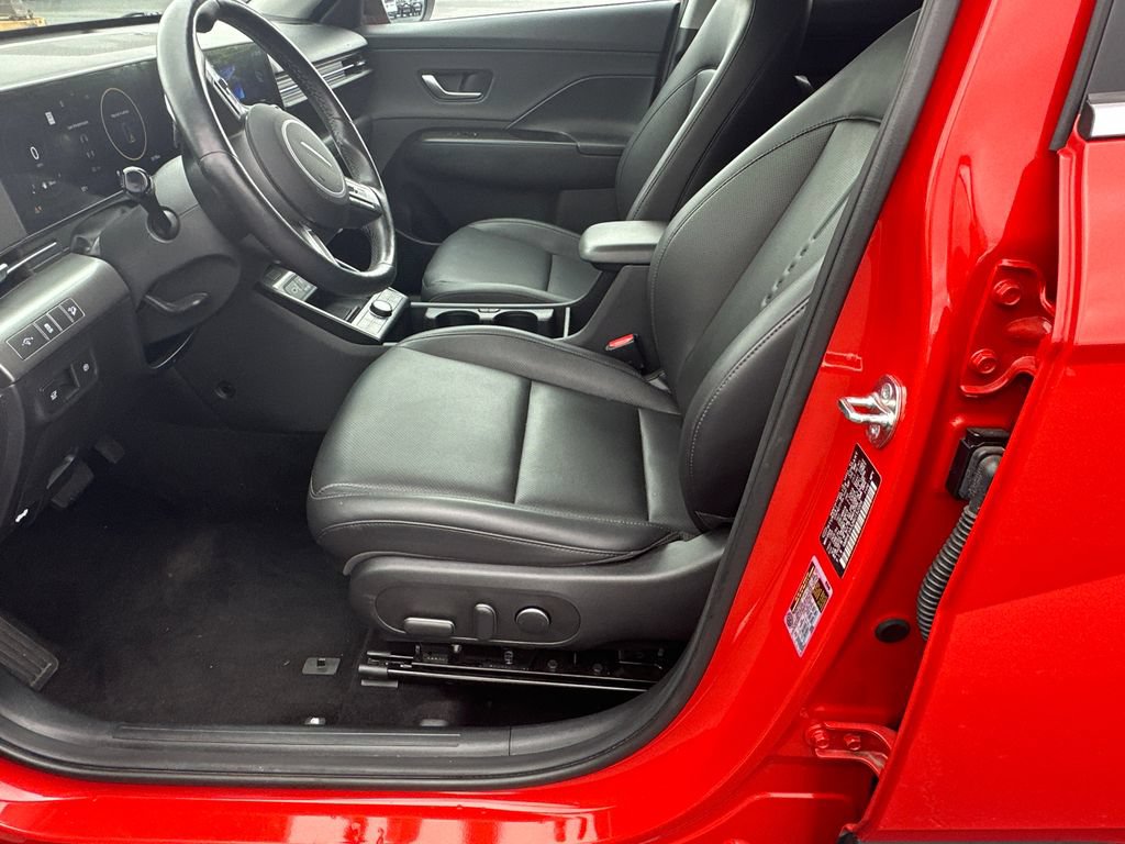 Used 2024 Hyundai Kona Limited FWD image 9