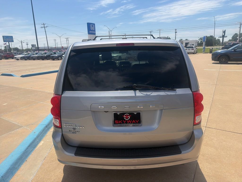 Used 2020 Dodge Grand Caravan SE FWD image 6
