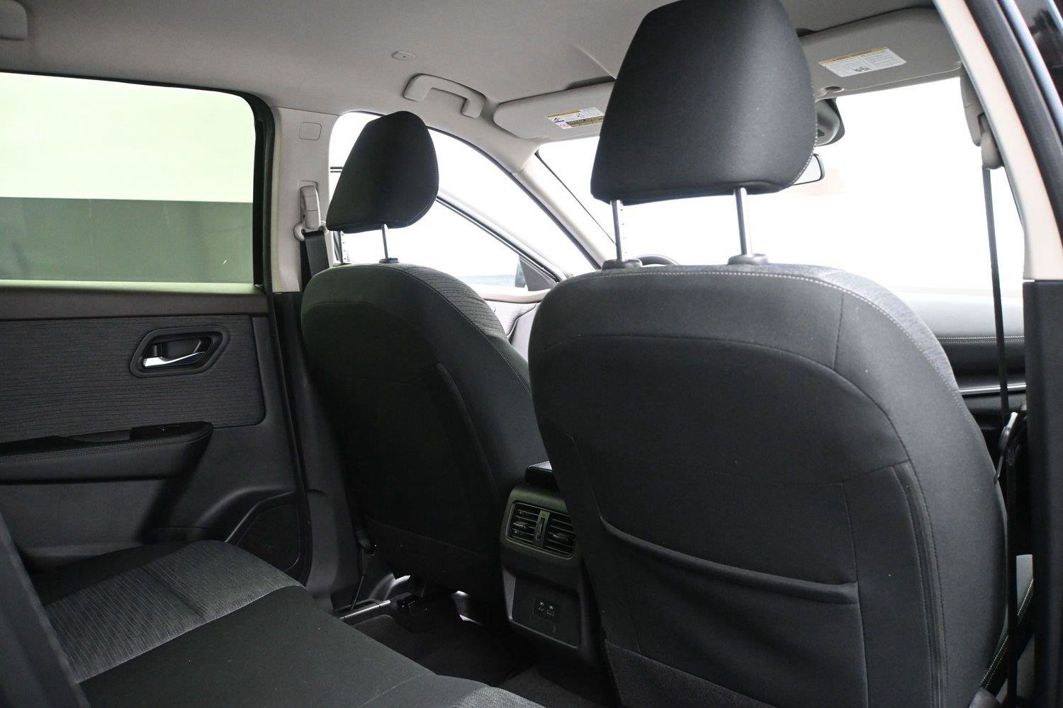 Used 2023 Nissan Rogue SV AWD/4WD image 41