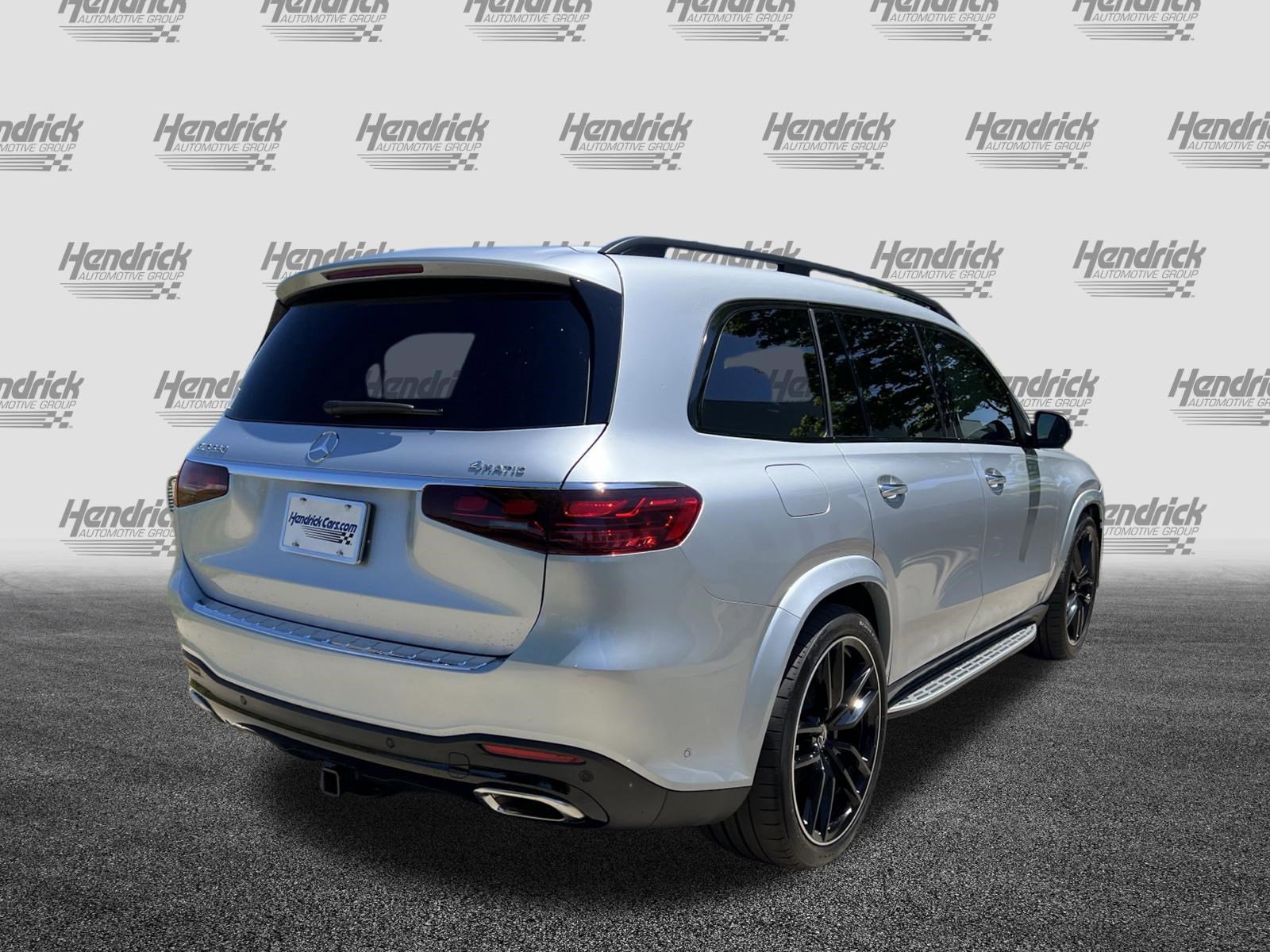 Used 2026 Mercedes-Benz GLS 580 4MATIC image 9