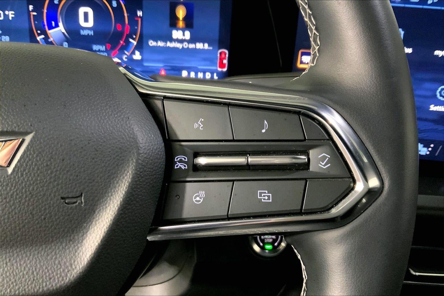 Used 2026 Chevrolet Traverse LT FWD image 19
