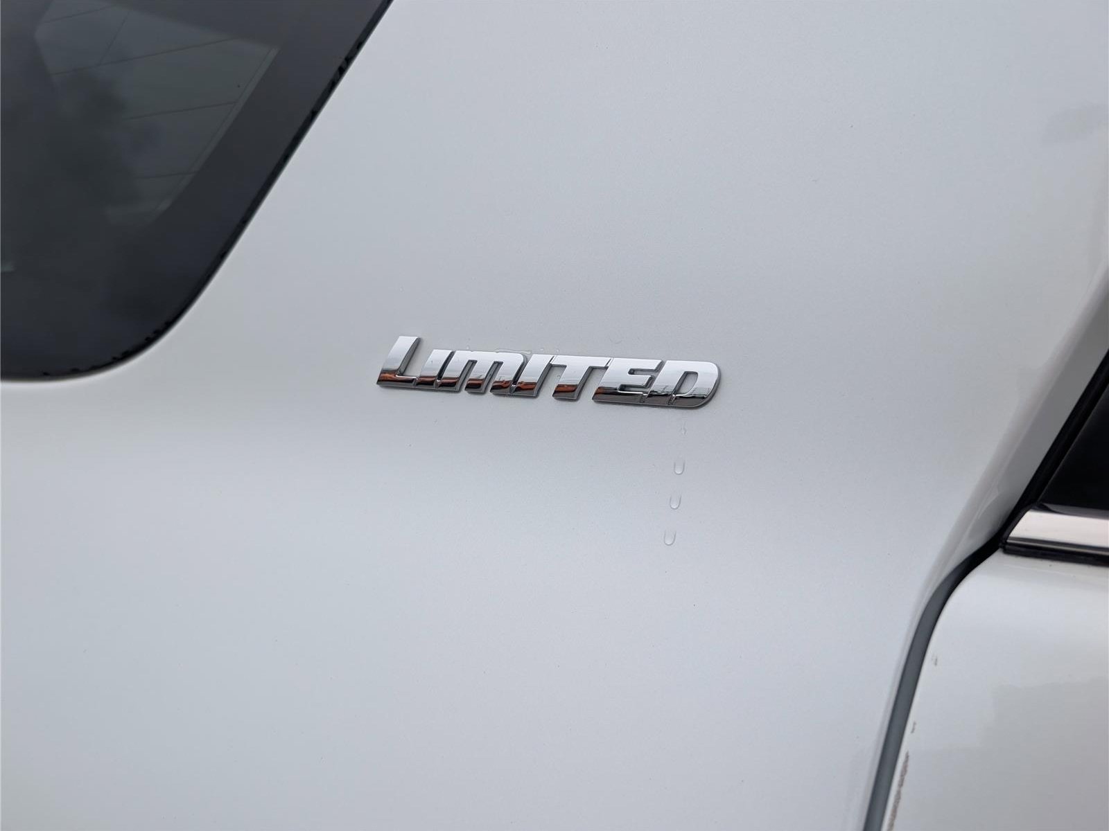 Used 2024 Toyota 4Runner Limited AWD/4WD image 10