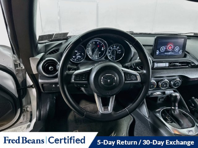 Used 2019 MAZDA MX-5 Miata RF Grand Touring RWD image 17