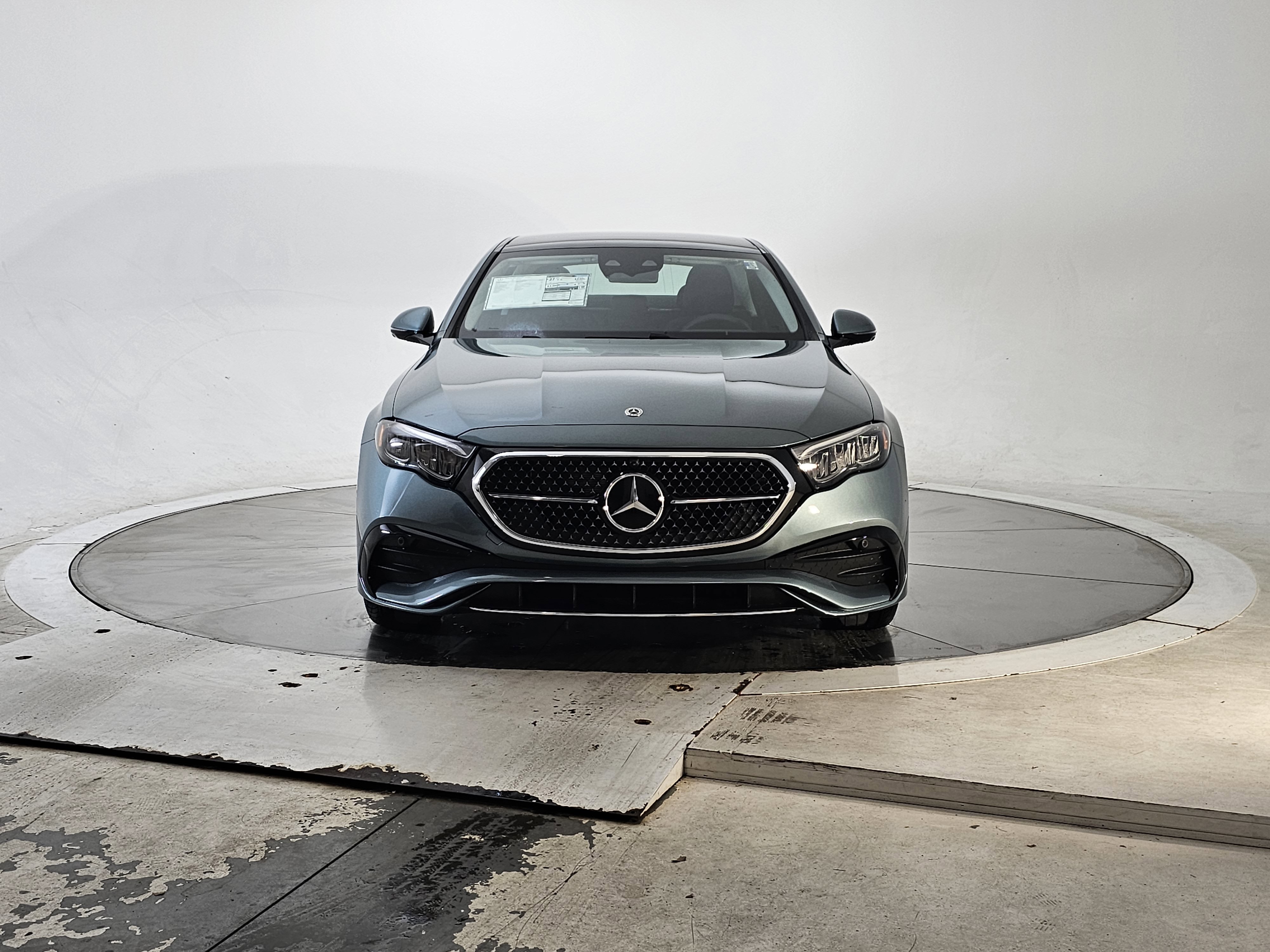 New 2026 Mercedes-Benz E 350 4MATIC Sedan image 4