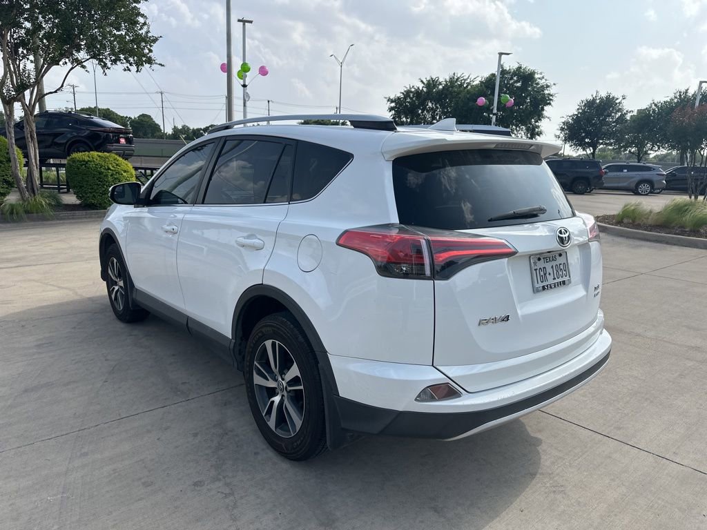 Used 2016 Toyota RAV4 XLE AWD/4WD image 8