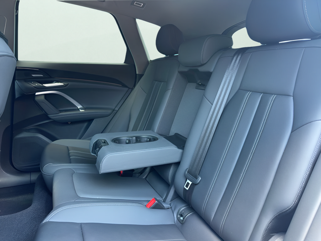 Certified 2025 Audi Q5 Premium w/ Premium Plus AWD/4WD image 44