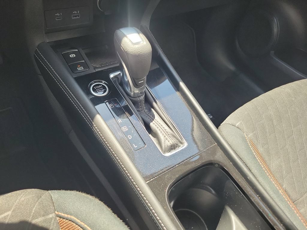 Used 2024 Nissan Kicks SR FWD image 29