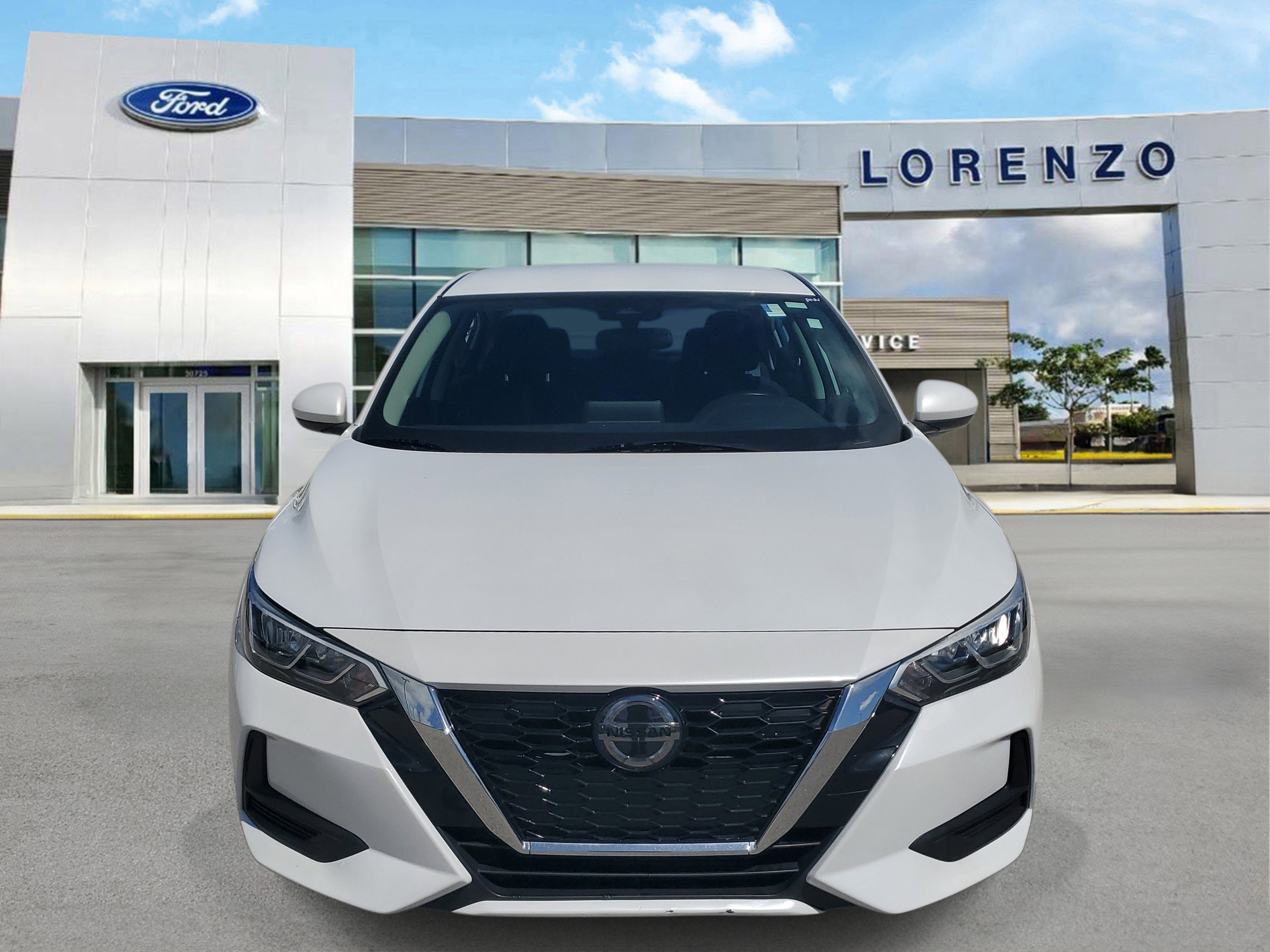 Used 2021 Nissan Sentra SV image 2
