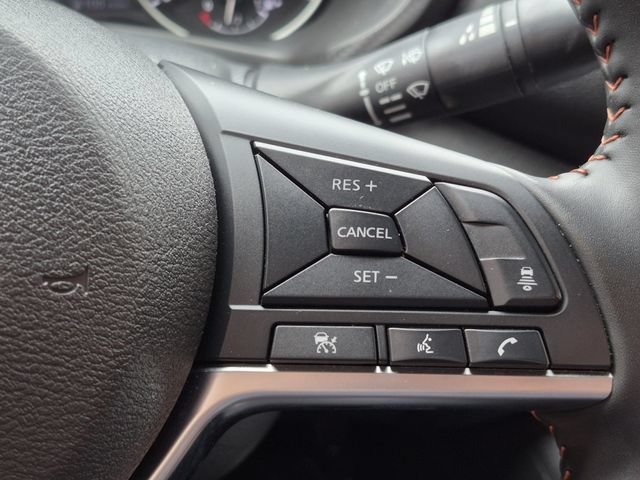 Used 2025 Nissan Sentra SR FWD image 12