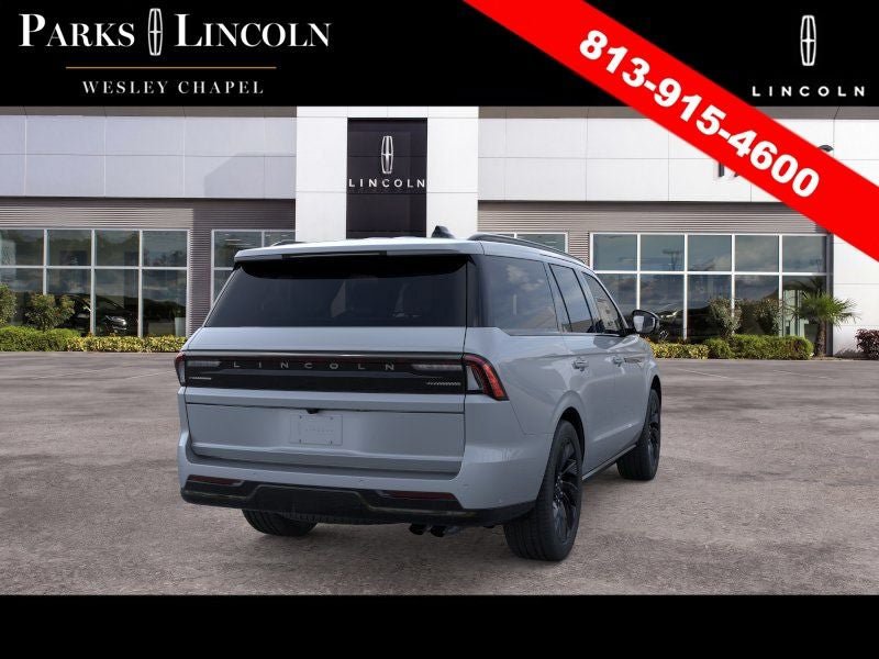 New 2026 Lincoln Navigator Reserve w/ Jet Appearance Package AWD/4WD image 8