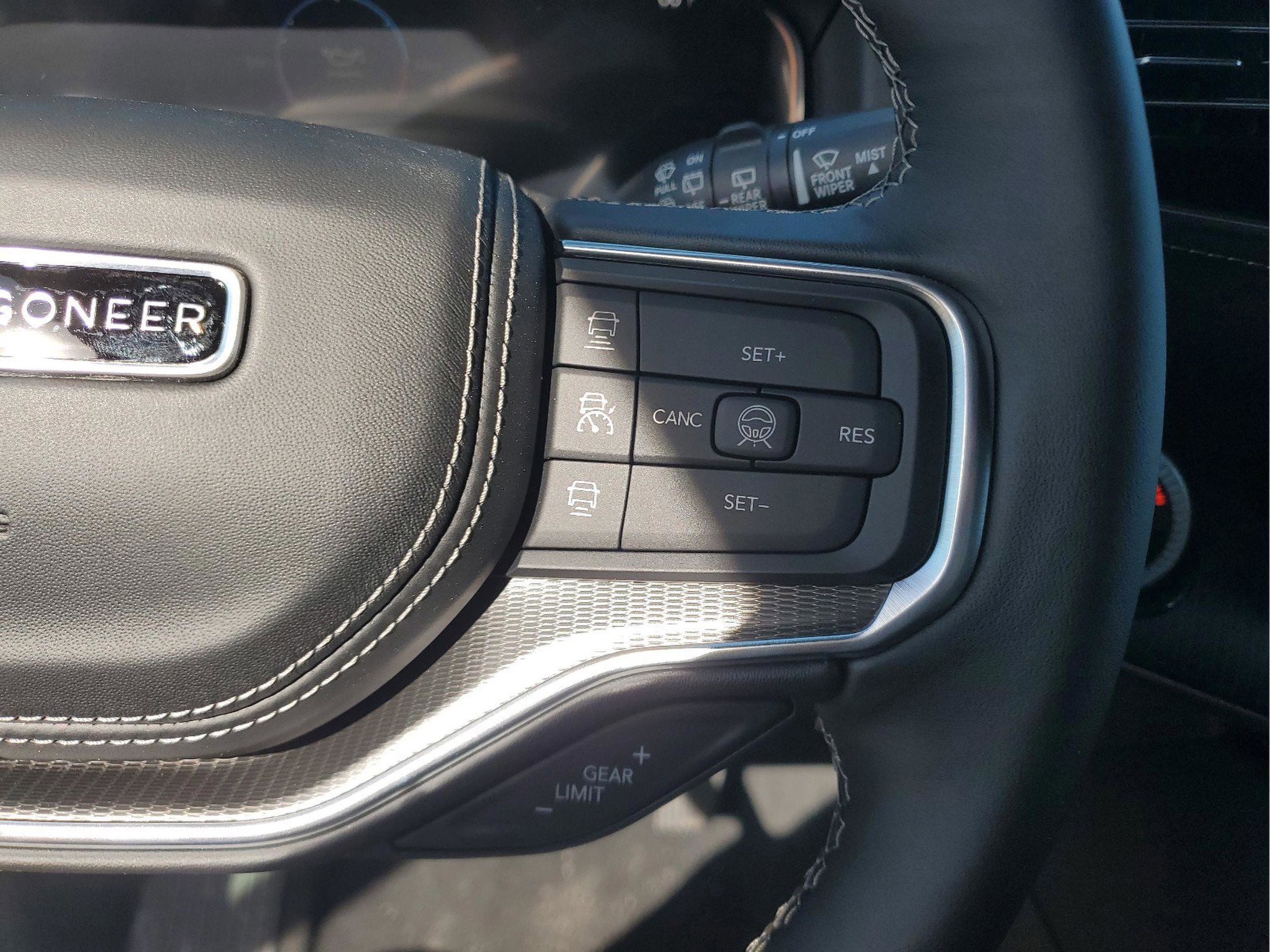 New 2026 Jeep Grand Wagoneer Summit w/ Rear Seat Video Group I image 27