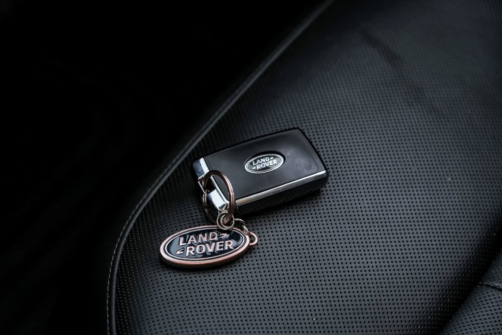 Used 2022 Land Rover Range Rover SE AWD/4WD image 54