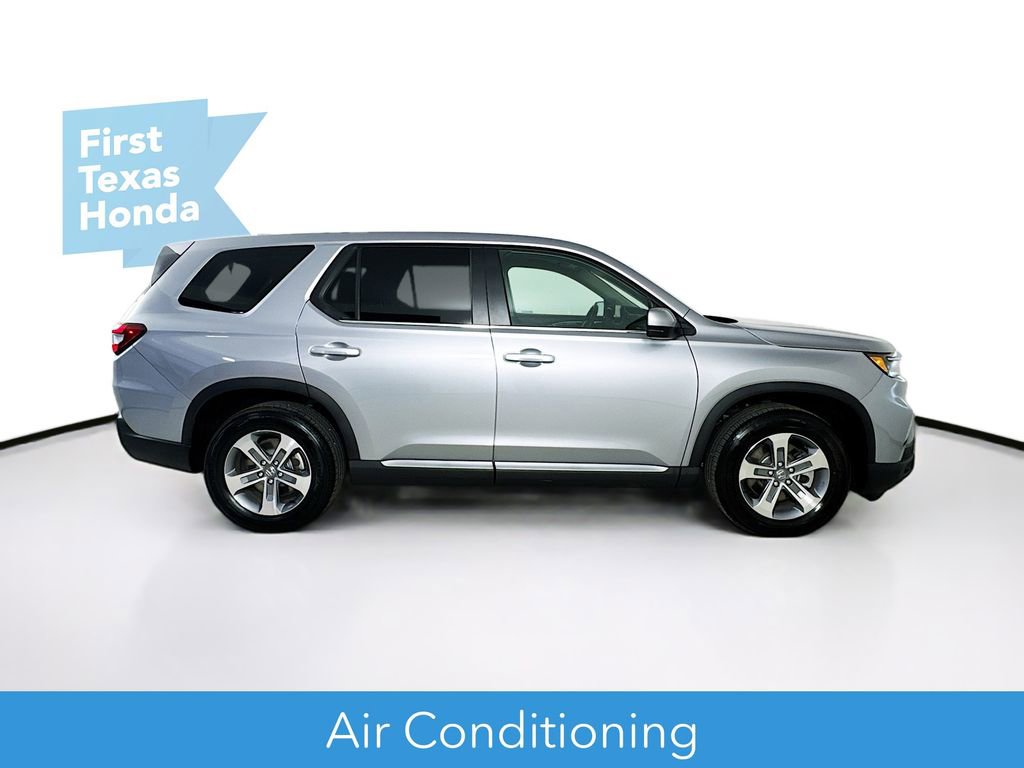Certified 2025 Honda Pilot EX-L image 9