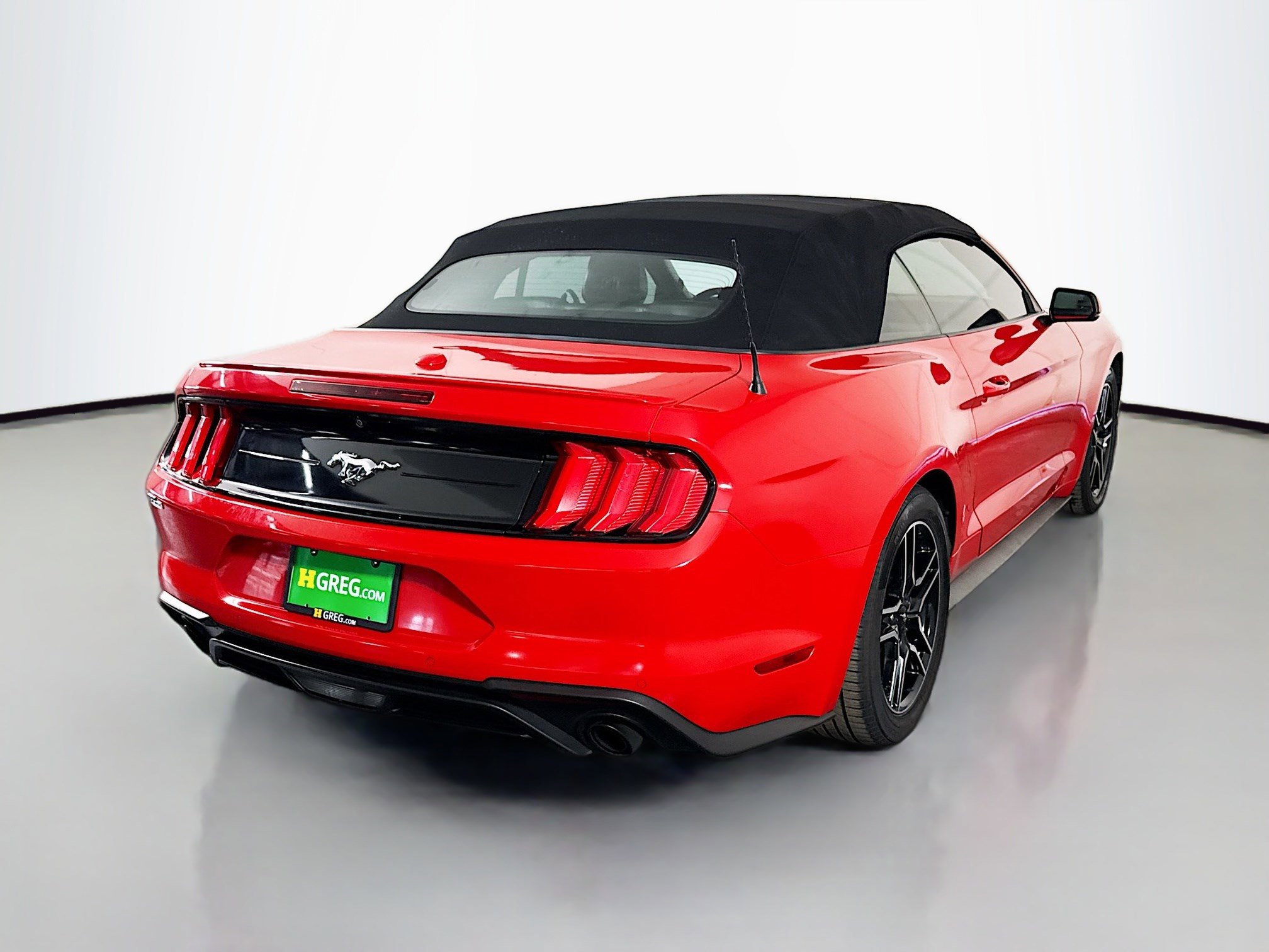 Used 2020 Ford Mustang Premium RWD image 10