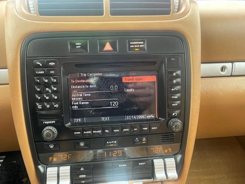 Used 2006 Porsche Cayenne S image 8