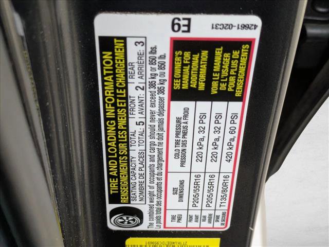 Used 2013 Toyota Matrix L image 15